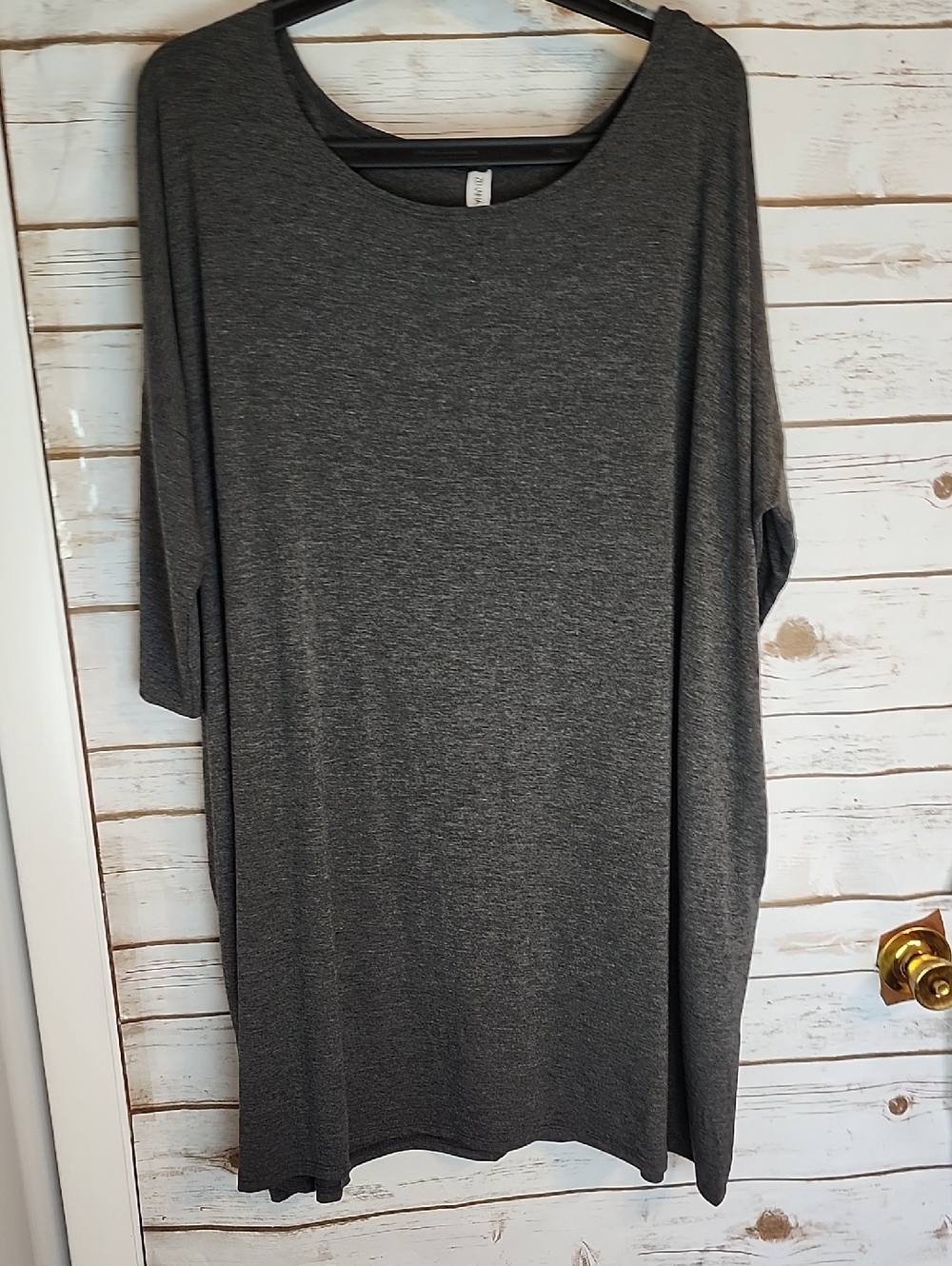 Zenana Charcoal Gray Tunic Top Large